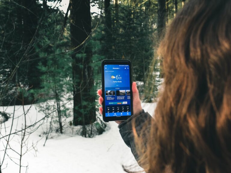 Essential Apps That Will Enhance Your Travel Experience Today